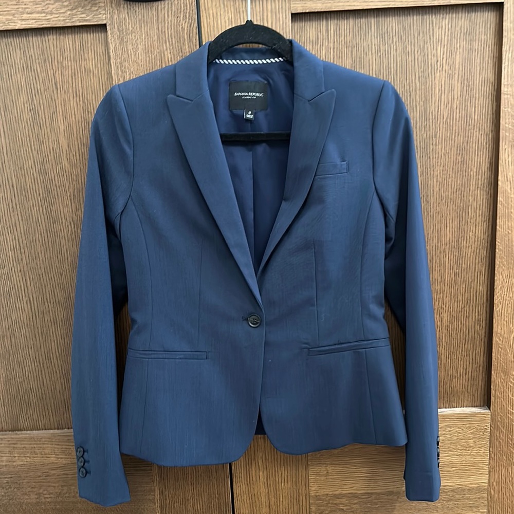 Banana Republic Classic Fit Tailored Blazer